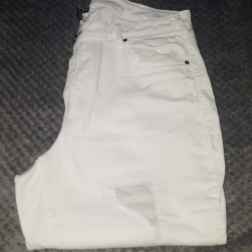 Capri Jeans